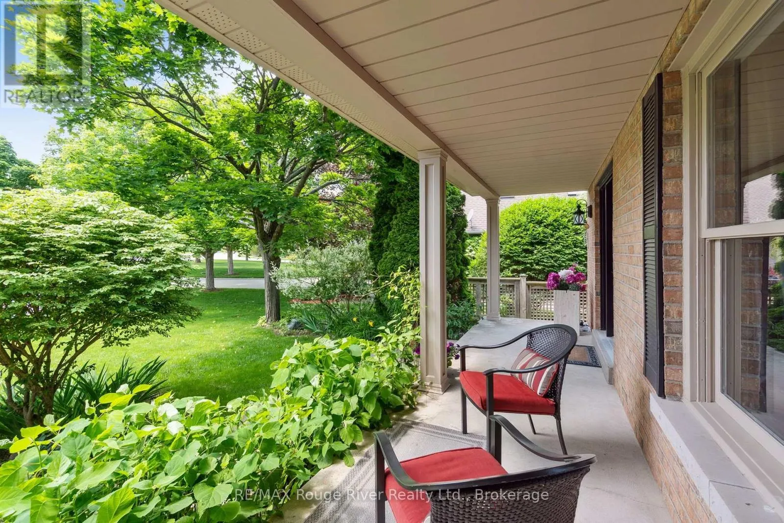 3 GIBSON PLACE