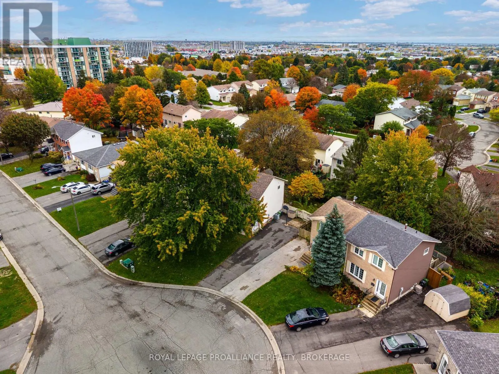 879 BEACONHILL COURT