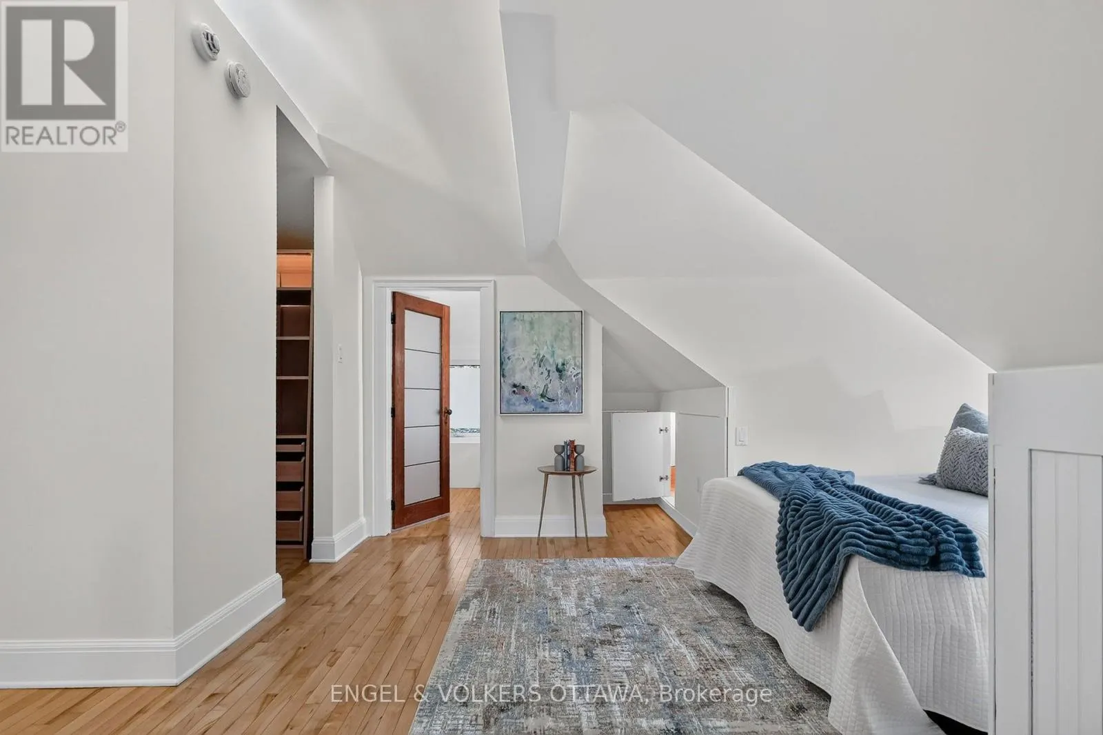 61 MURIEL STREET