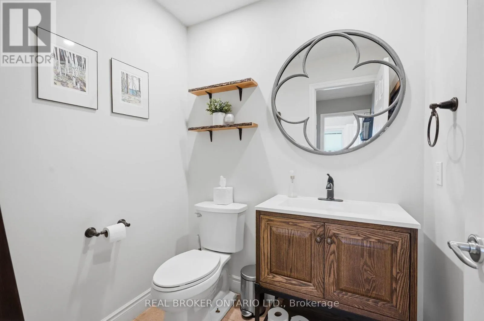 6 PIONEER TOWER CRESCENT