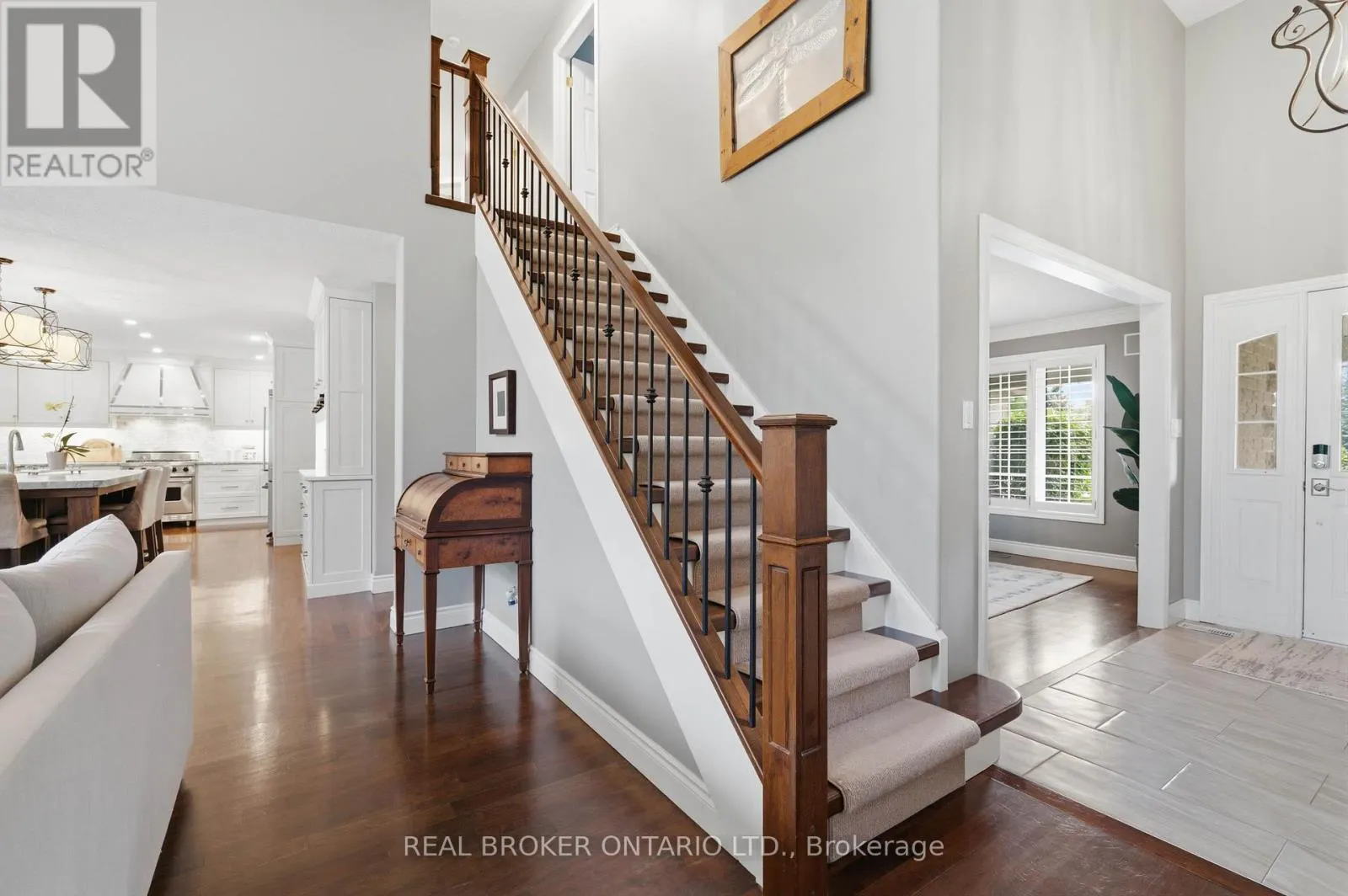 6 PIONEER TOWER CRESCENT
