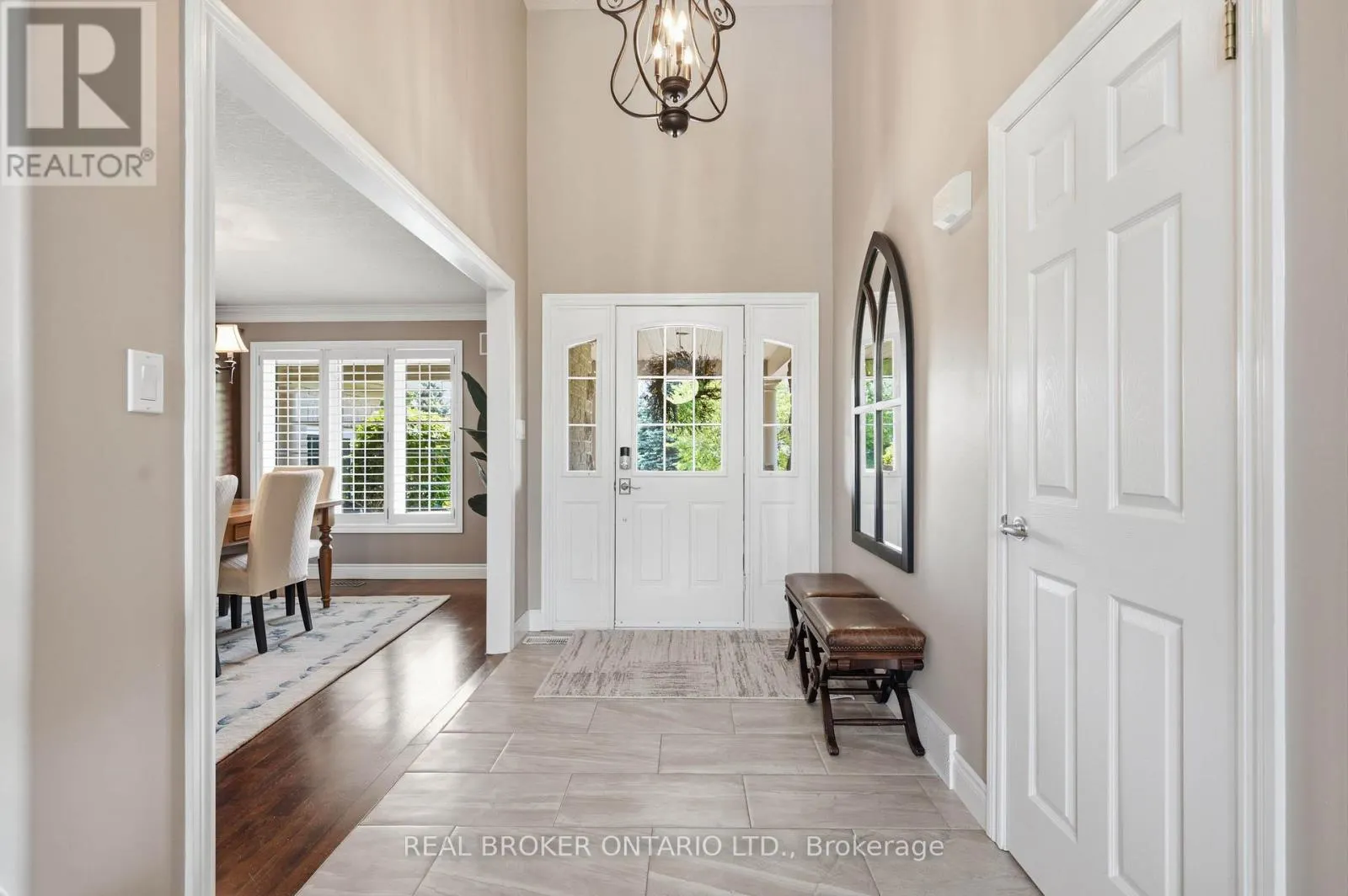 6 PIONEER TOWER CRESCENT
