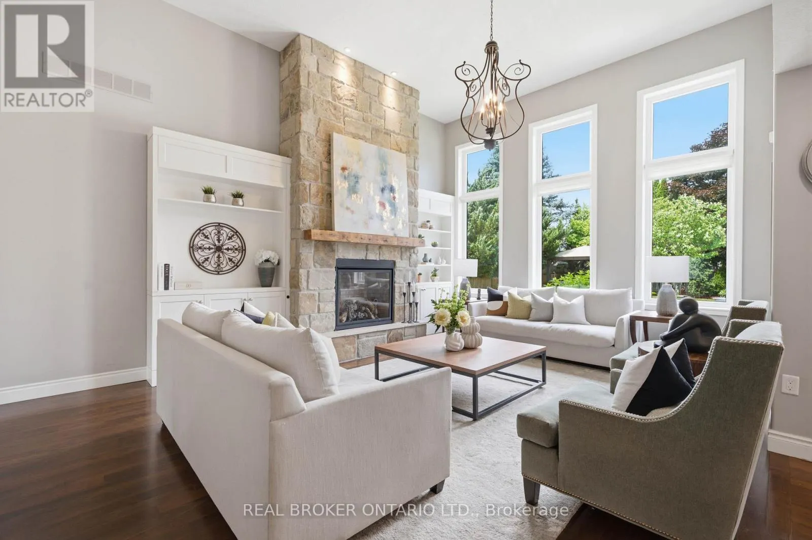 6 PIONEER TOWER CRESCENT