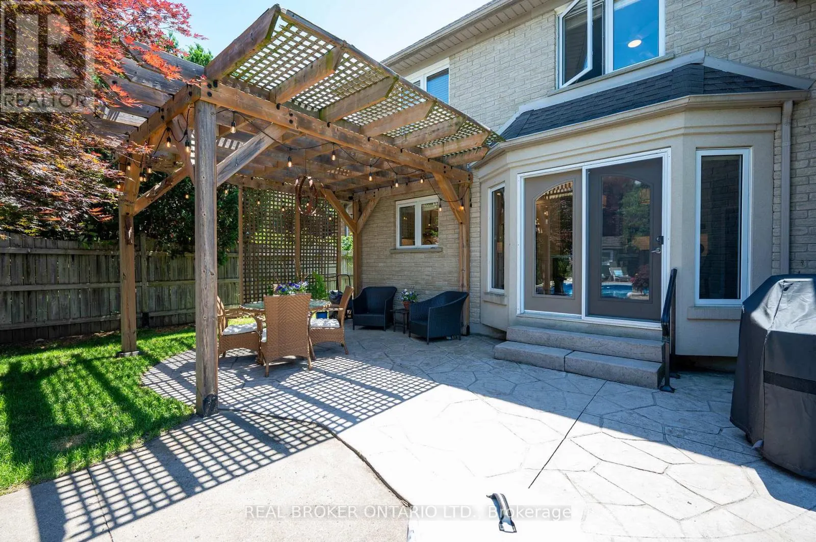 6 PIONEER TOWER CRESCENT