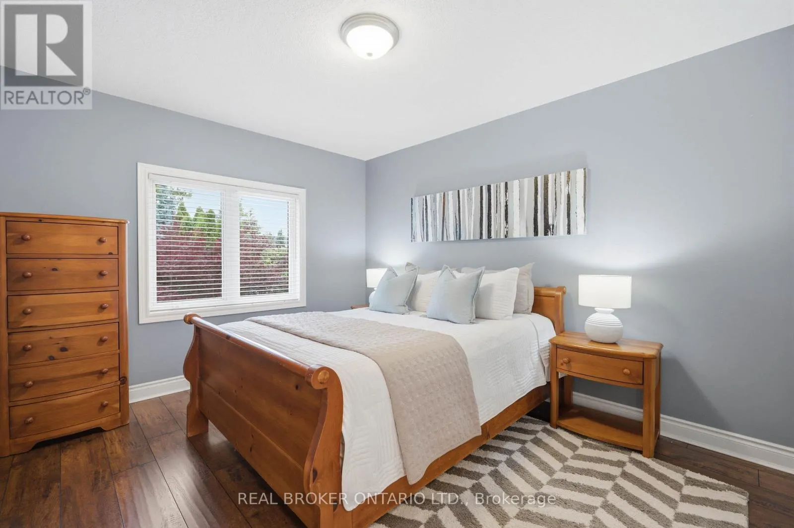 6 PIONEER TOWER CRESCENT