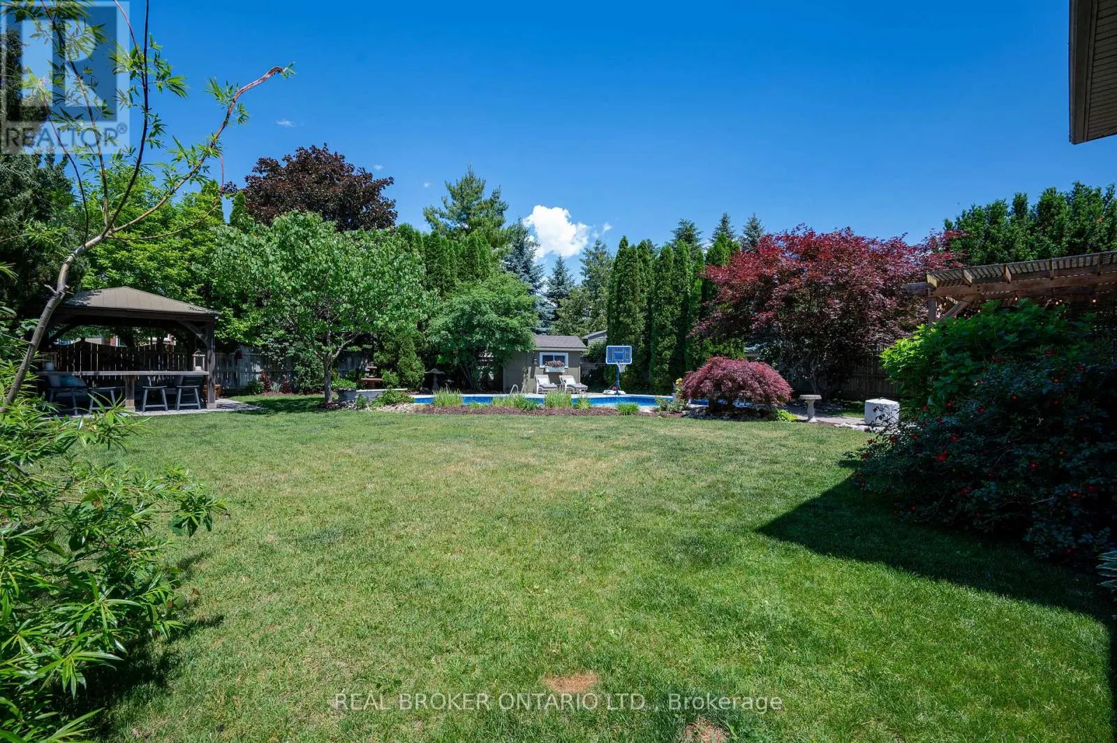 6 PIONEER TOWER CRESCENT