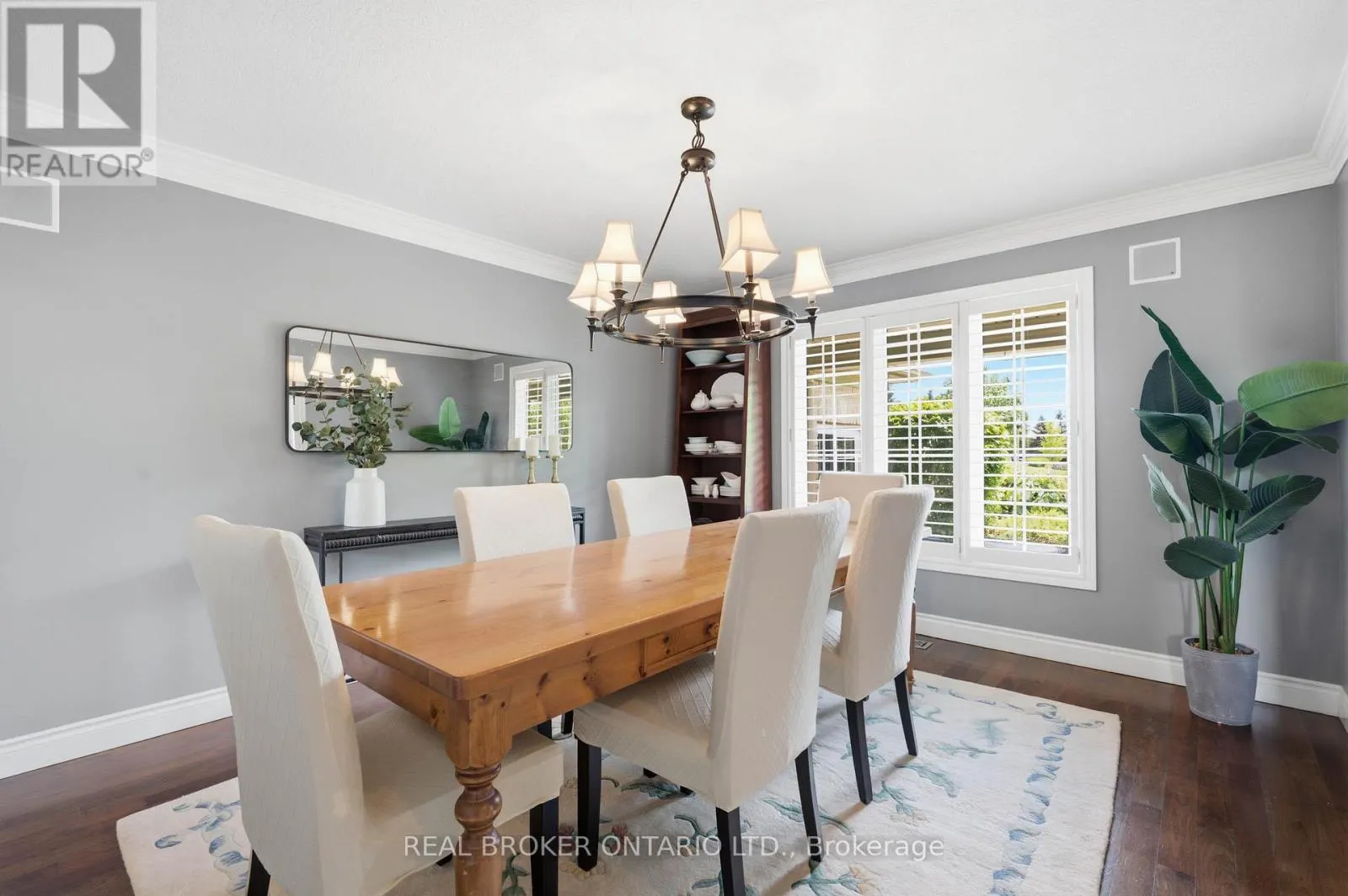 6 PIONEER TOWER CRESCENT