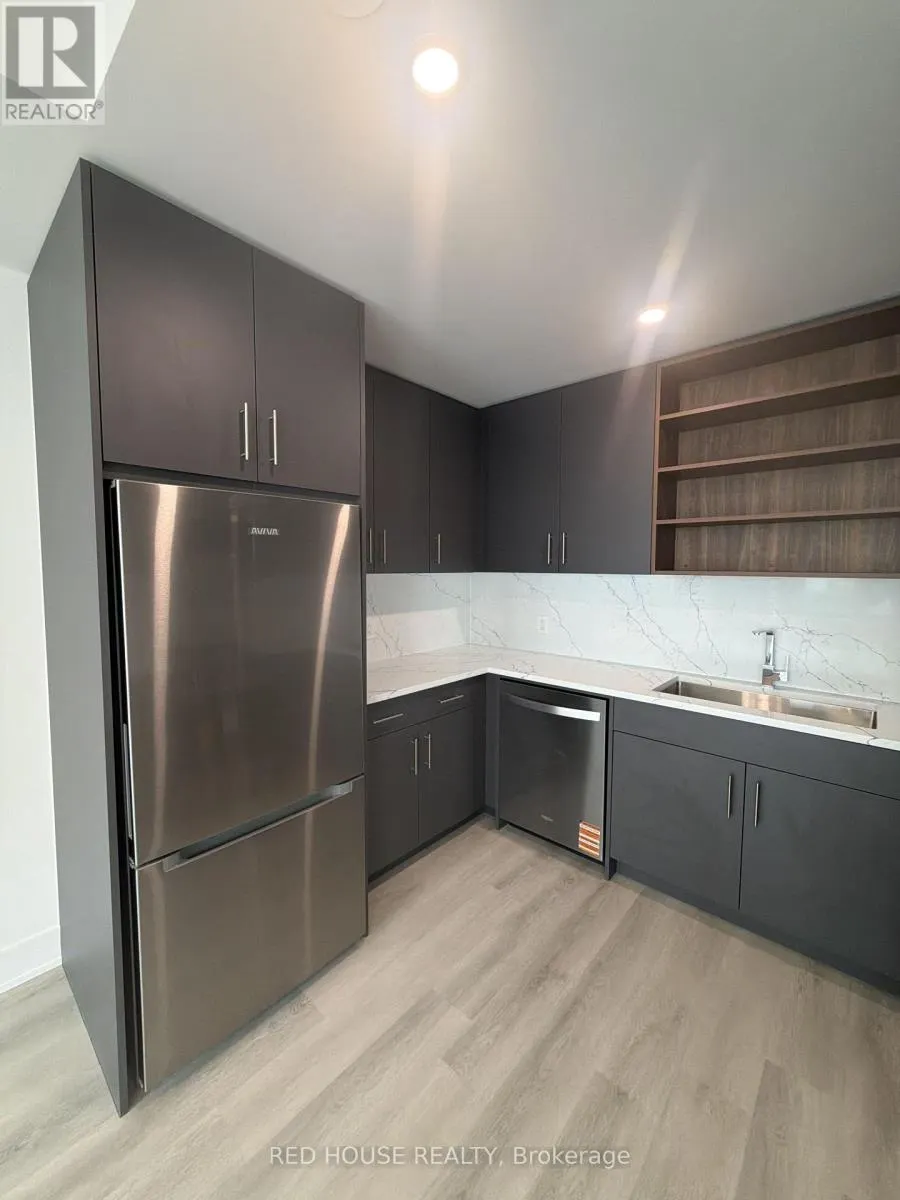 49 EVERETT COMMON