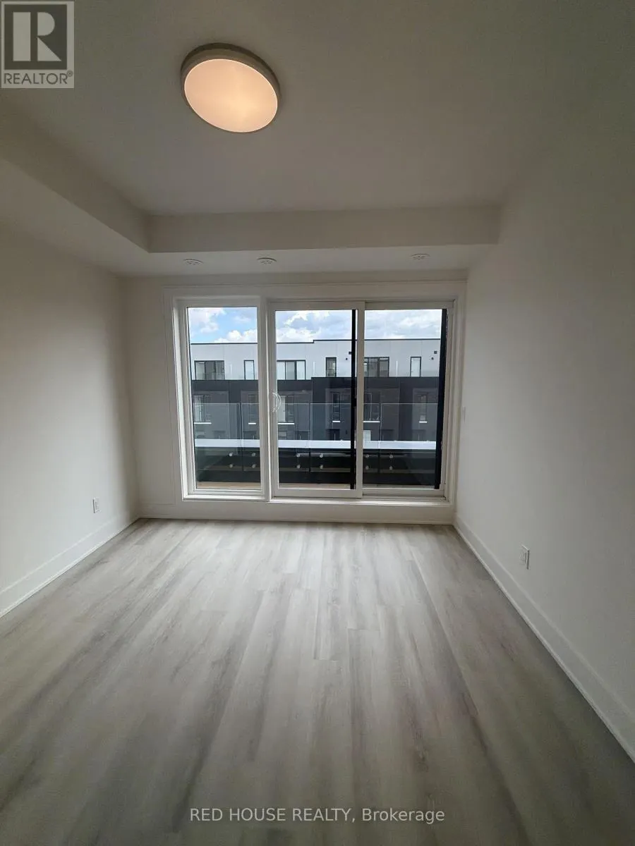 49 EVERETT COMMON