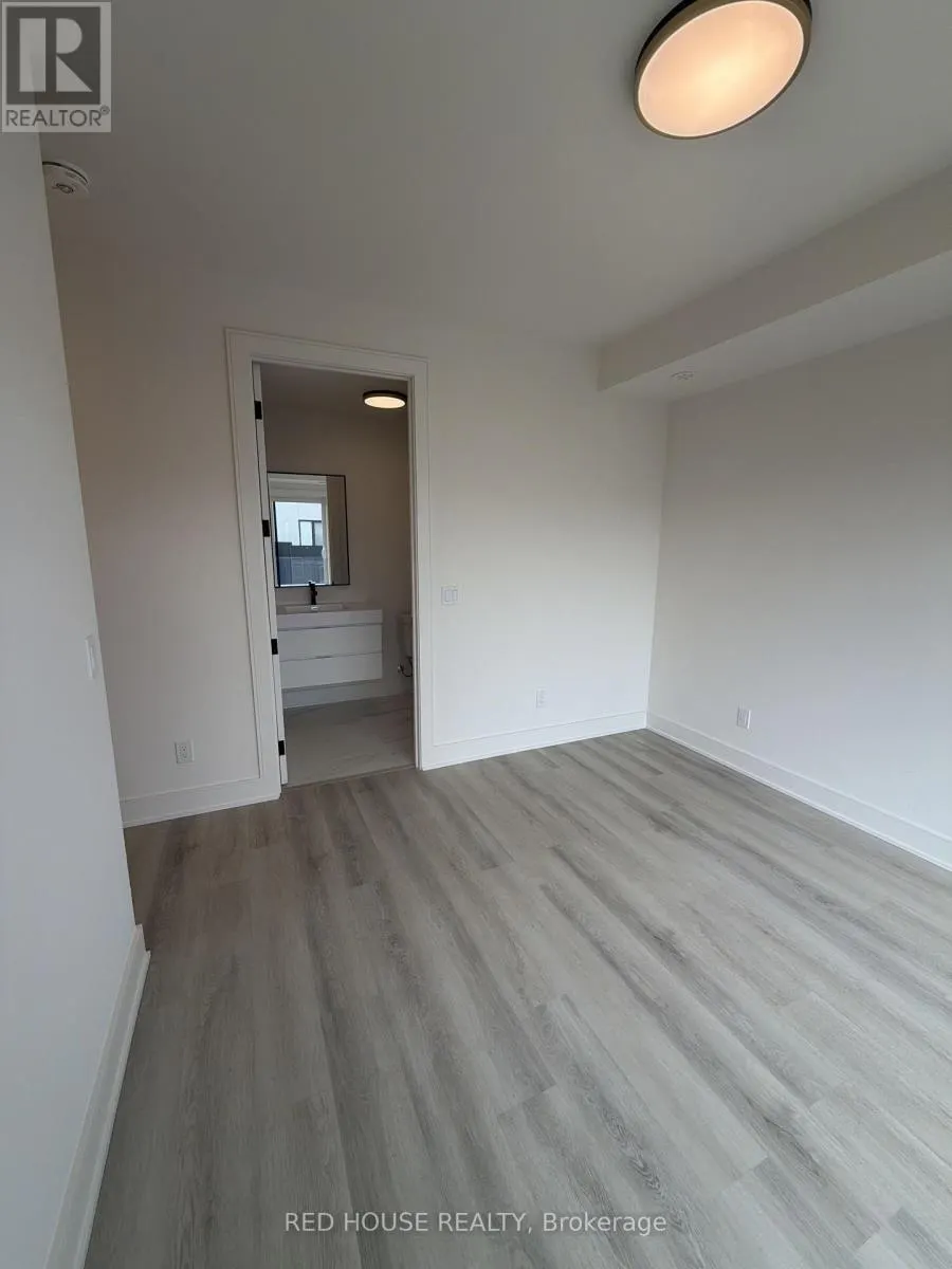49 EVERETT COMMON