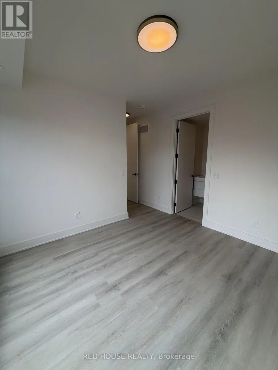 49 EVERETT COMMON