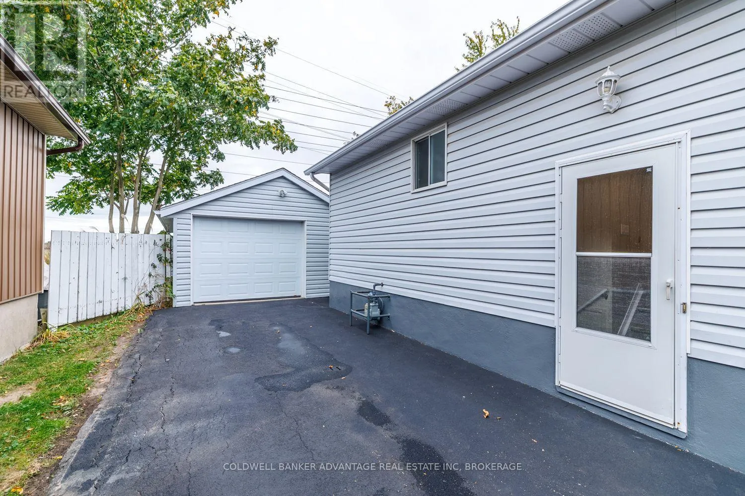 27 CHANTAL COURT