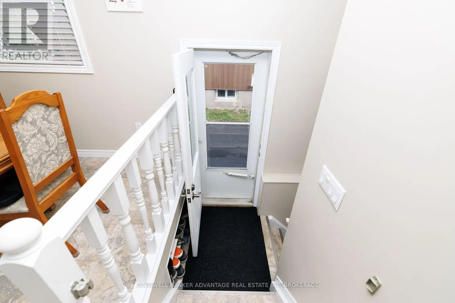 27 CHANTAL COURT