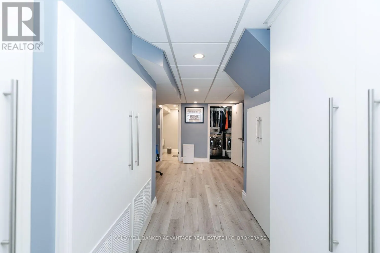 27 CHANTAL COURT