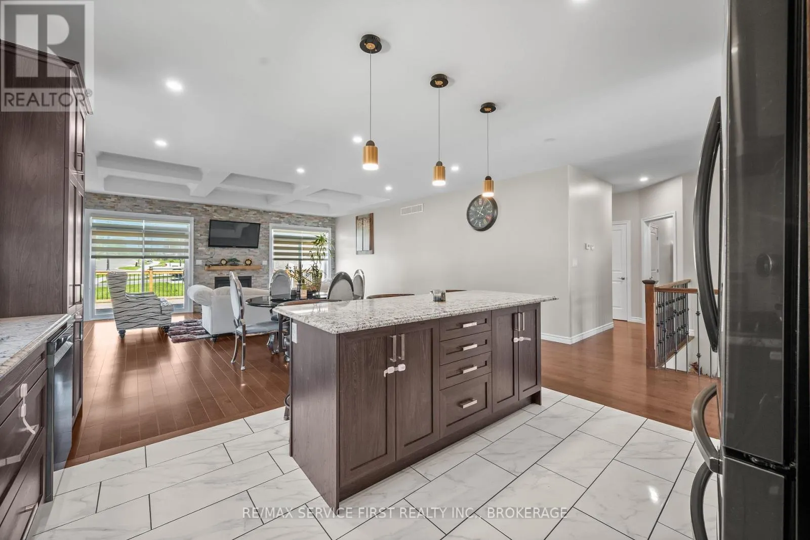 636 MANDARA DRIVE