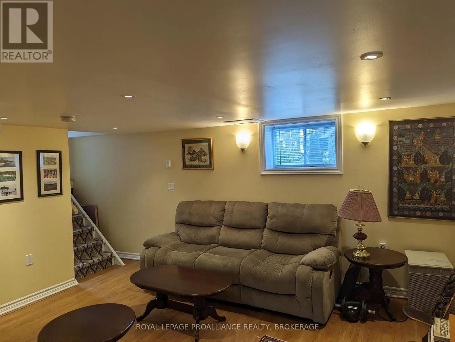 51 DUNDAS STREET