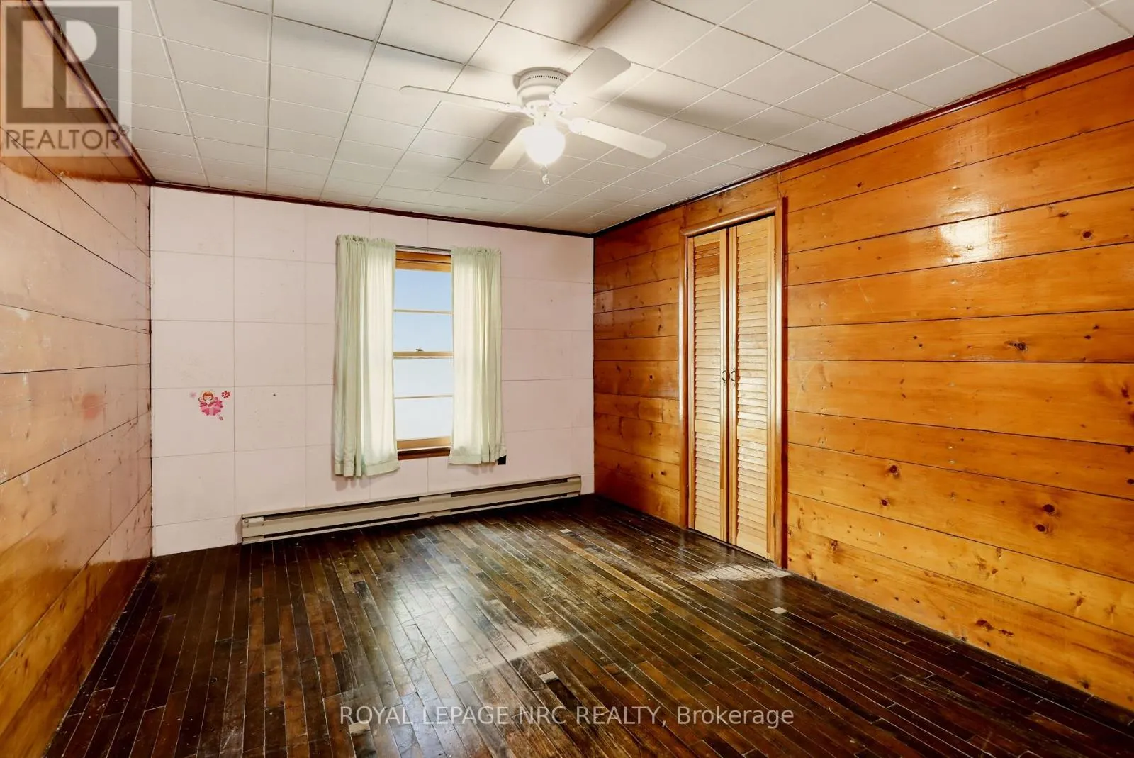 3052 MAPLE AVENUE