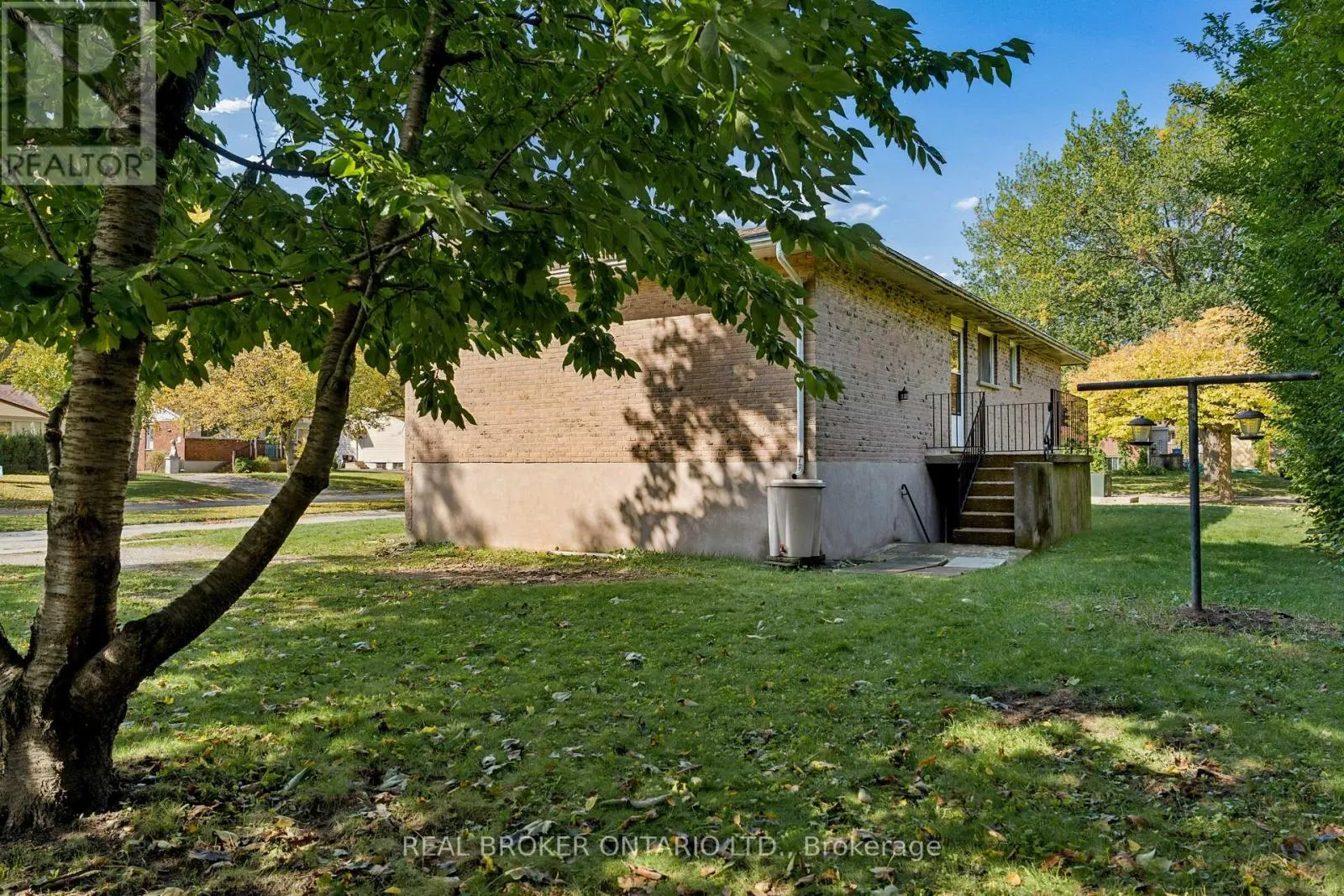 530 GLEN FORREST BOULEVARD