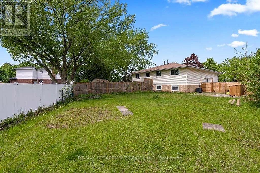 24 TARA CRESCENT