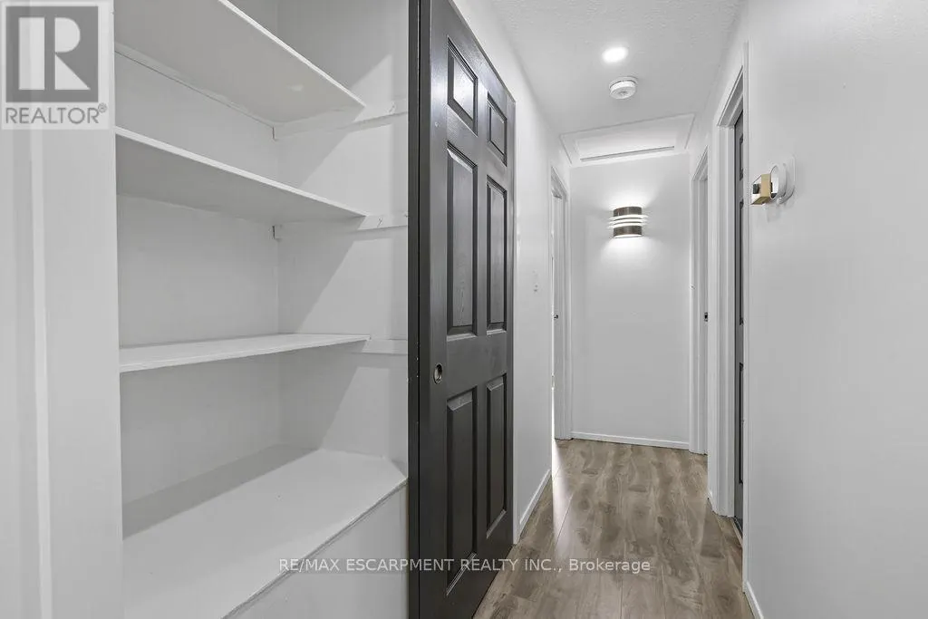 24 TARA CRESCENT
