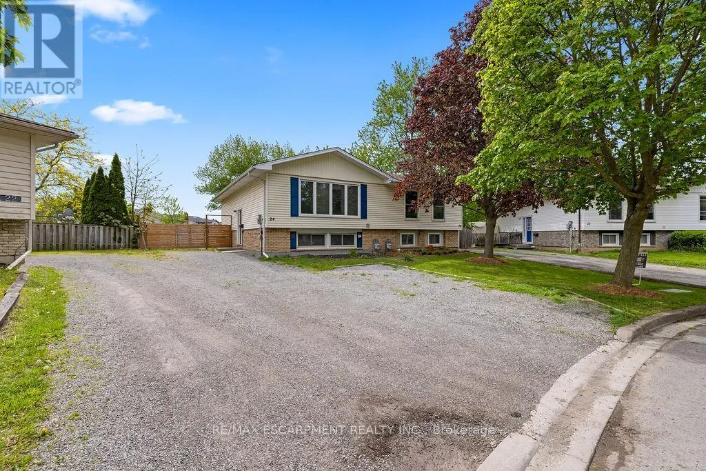 24 TARA CRESCENT