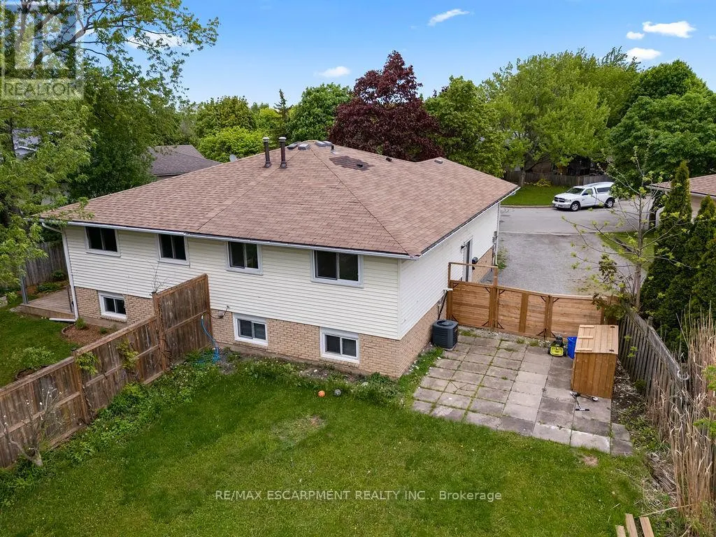 24 TARA CRESCENT