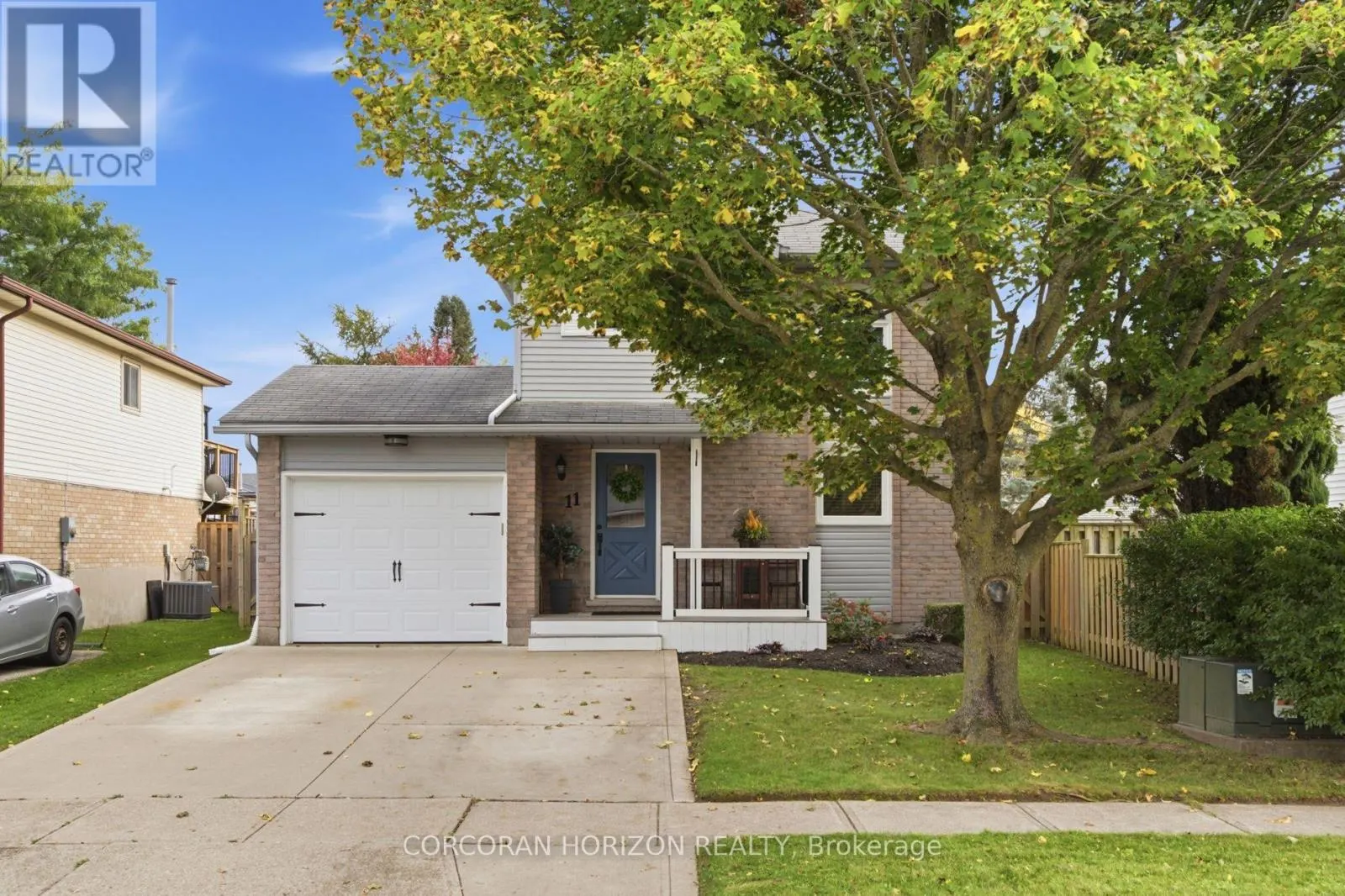 11 SANDALWOOD DRIVE