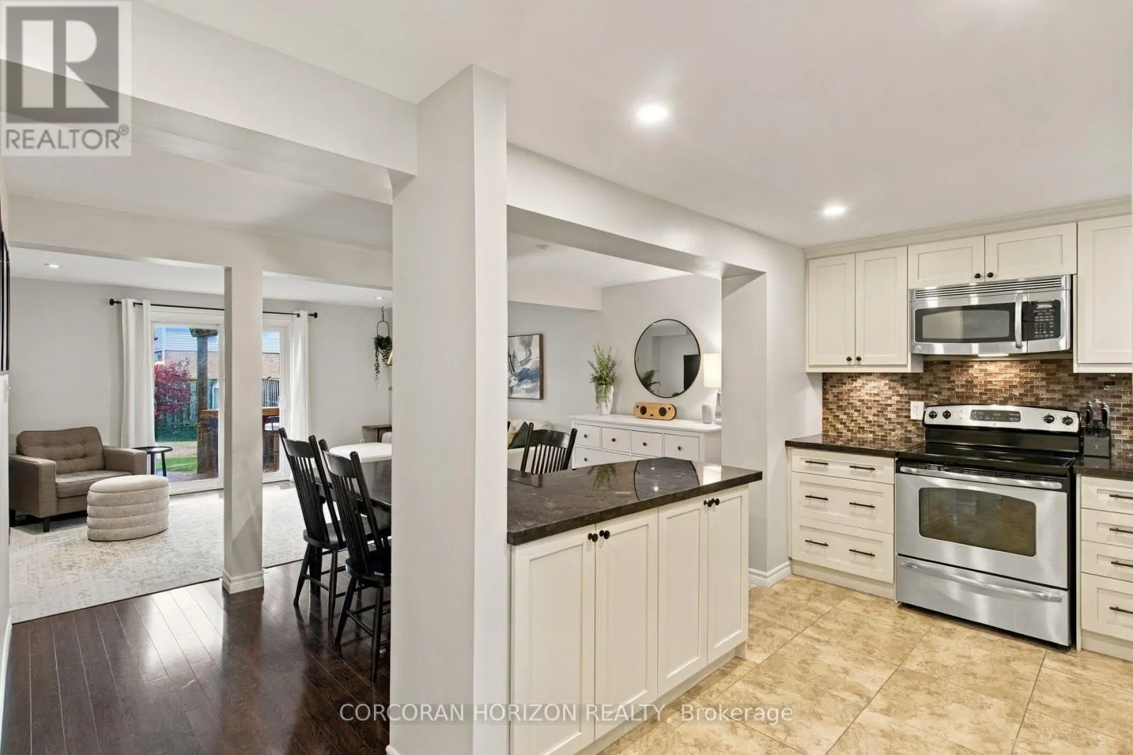 11 SANDALWOOD DRIVE