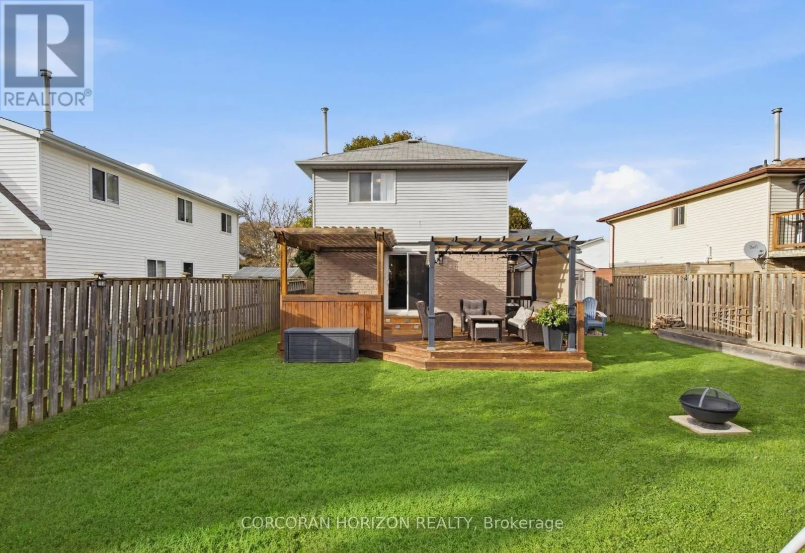 11 SANDALWOOD DRIVE