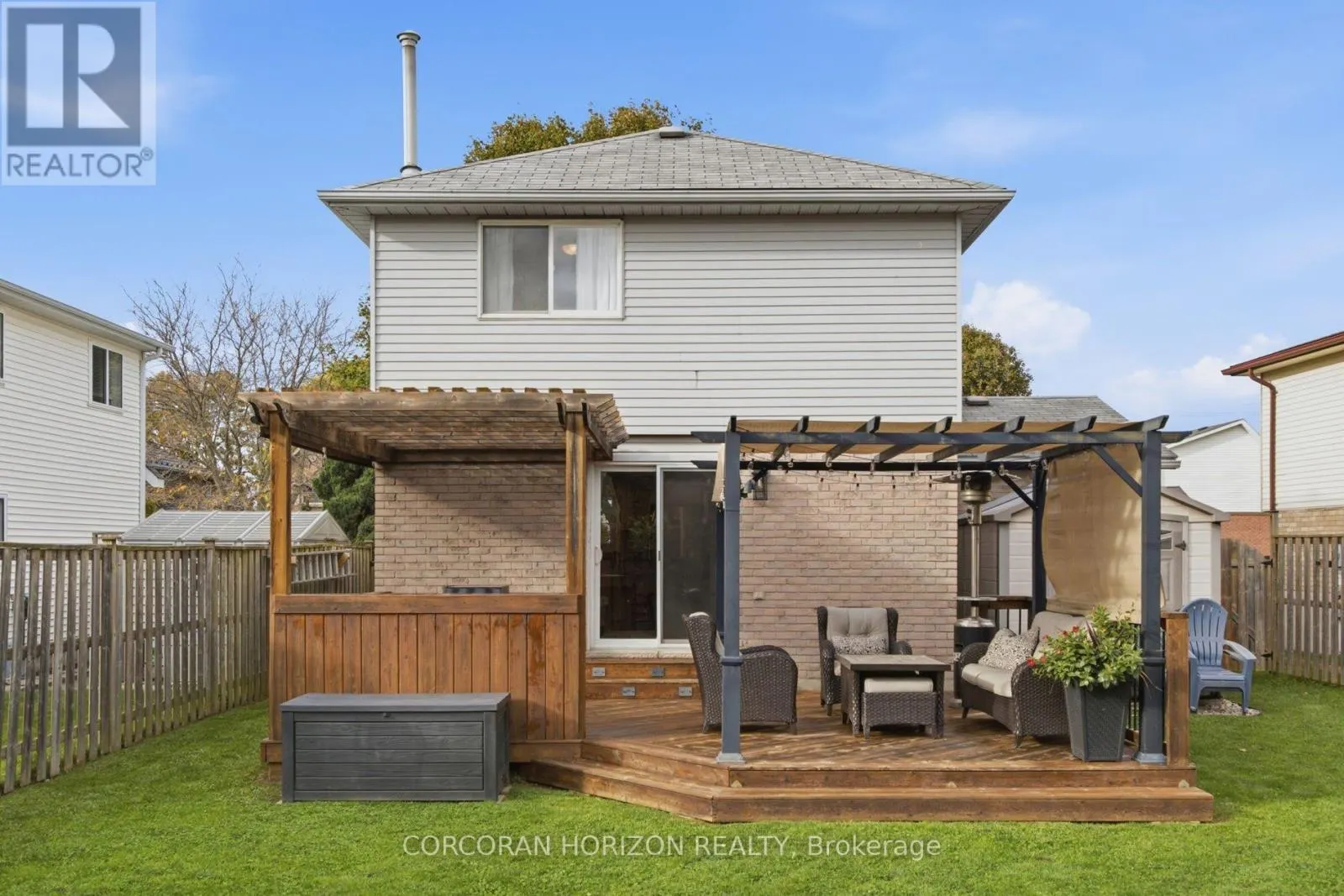 11 SANDALWOOD DRIVE