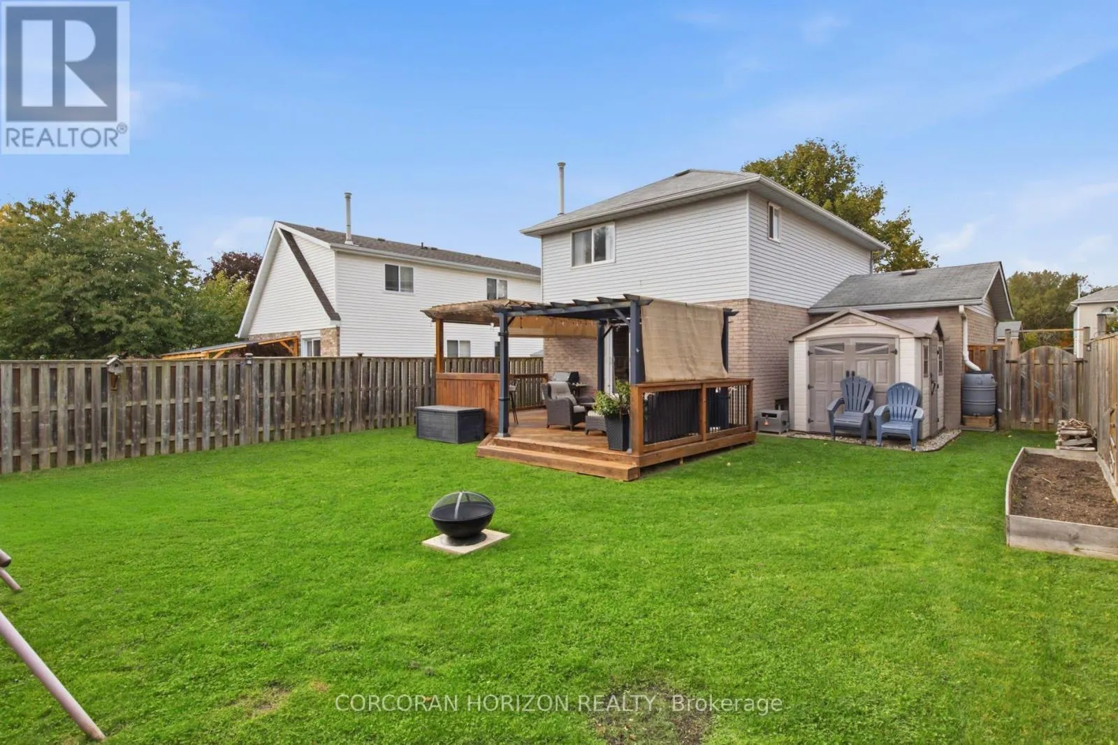 11 SANDALWOOD DRIVE
