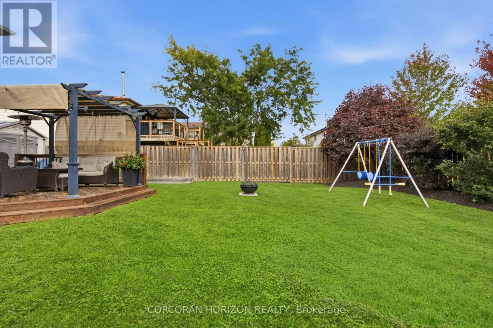 11 SANDALWOOD DRIVE