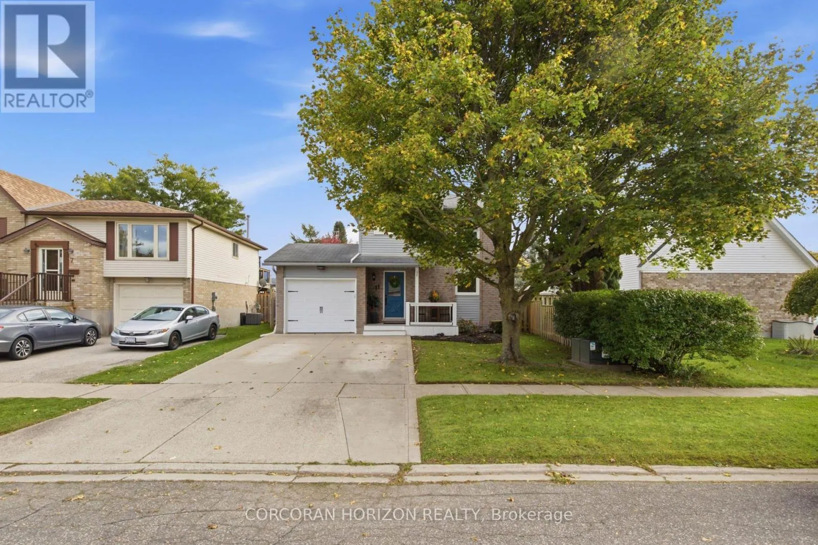 11 SANDALWOOD DRIVE
