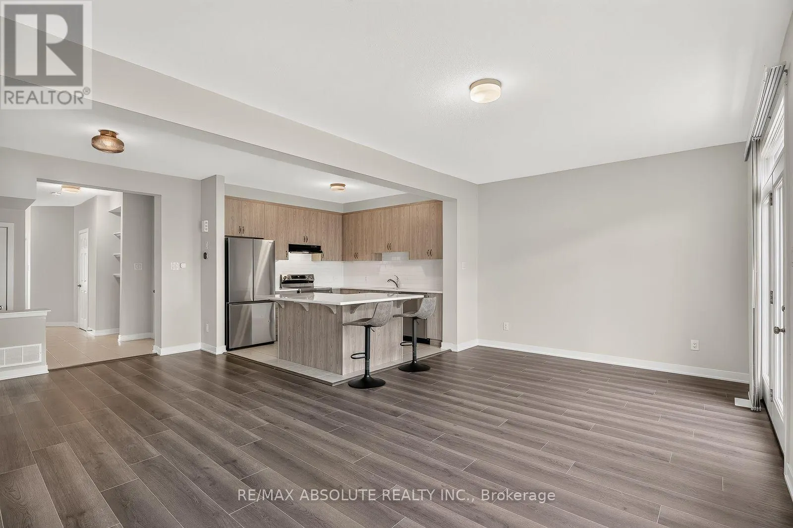 235 BILLRIAN CRESCENT