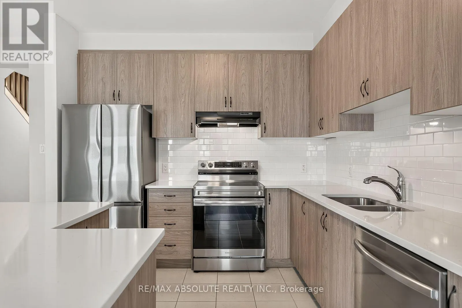 235 BILLRIAN CRESCENT