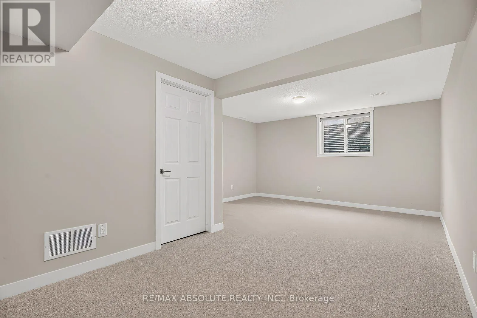 235 BILLRIAN CRESCENT