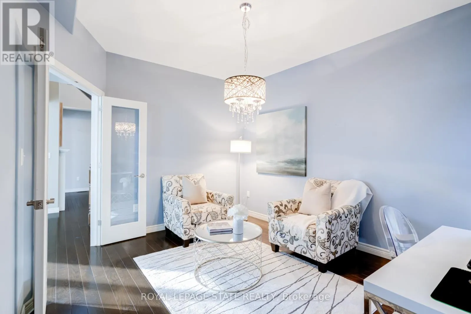 7 KINSMAN DRIVE