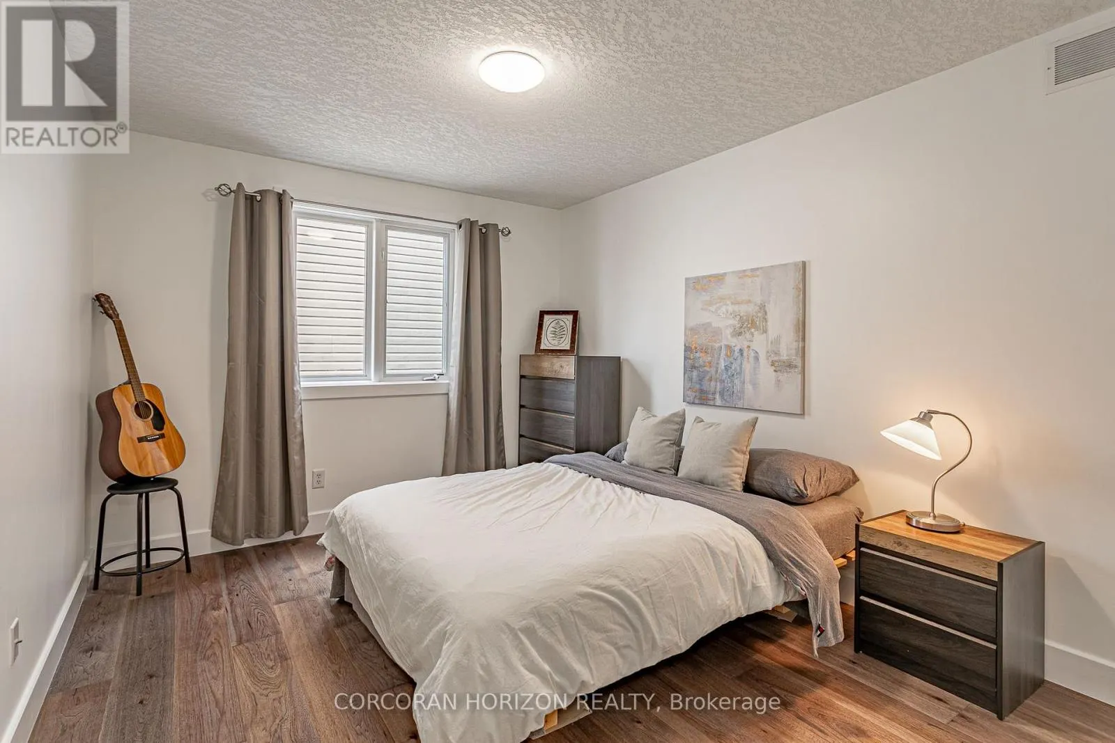312 SCHOONER CRESCENT