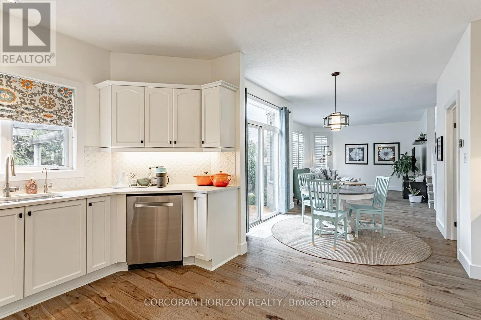312 SCHOONER CRESCENT
