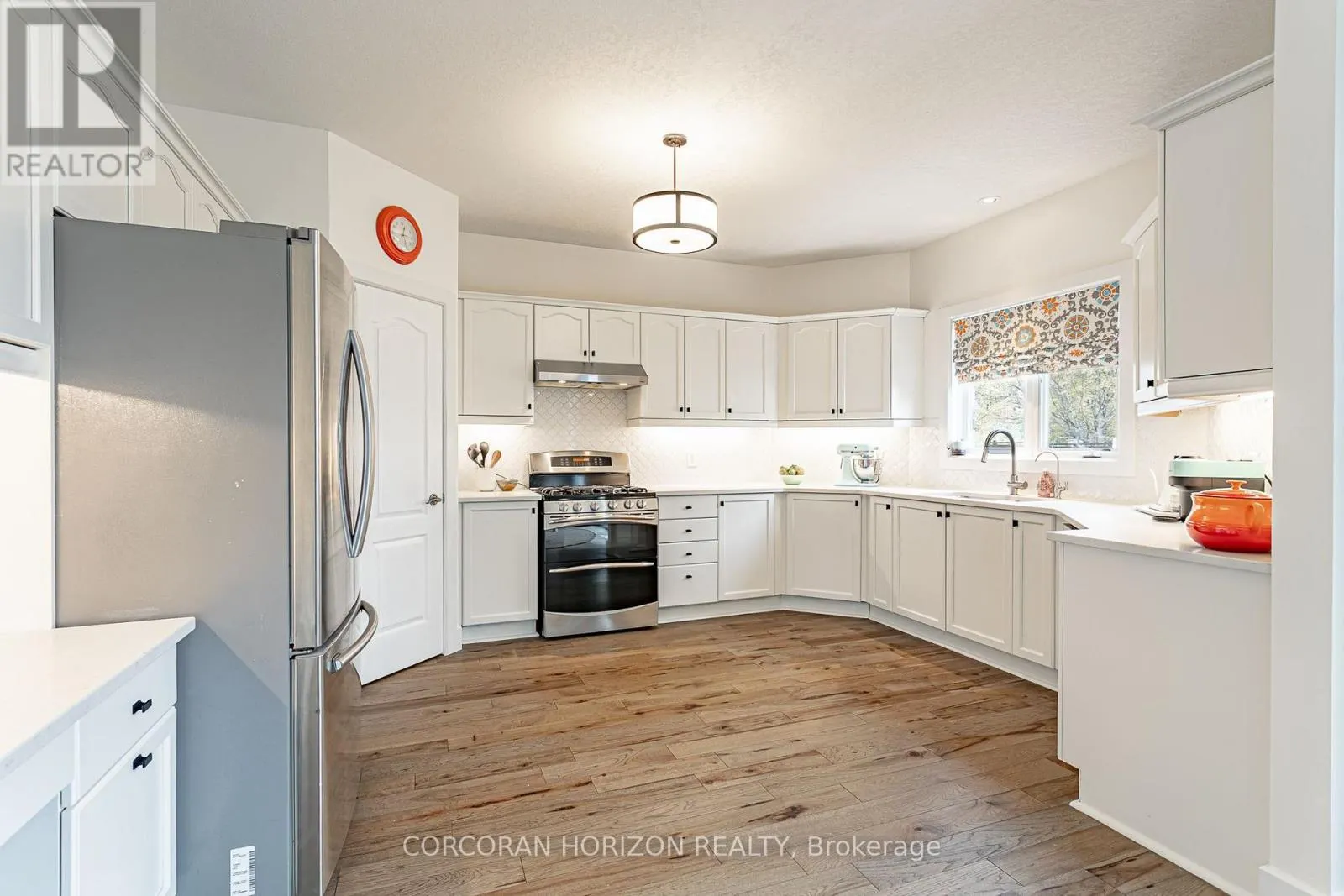 312 SCHOONER CRESCENT