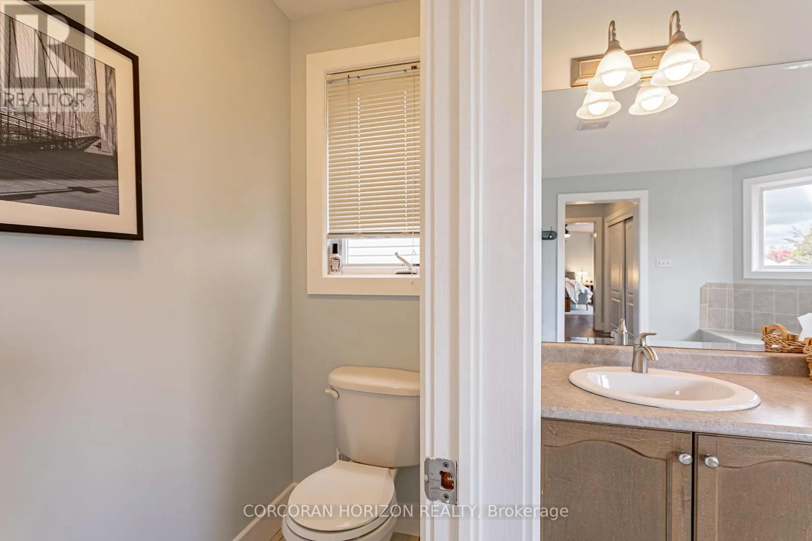 312 SCHOONER CRESCENT