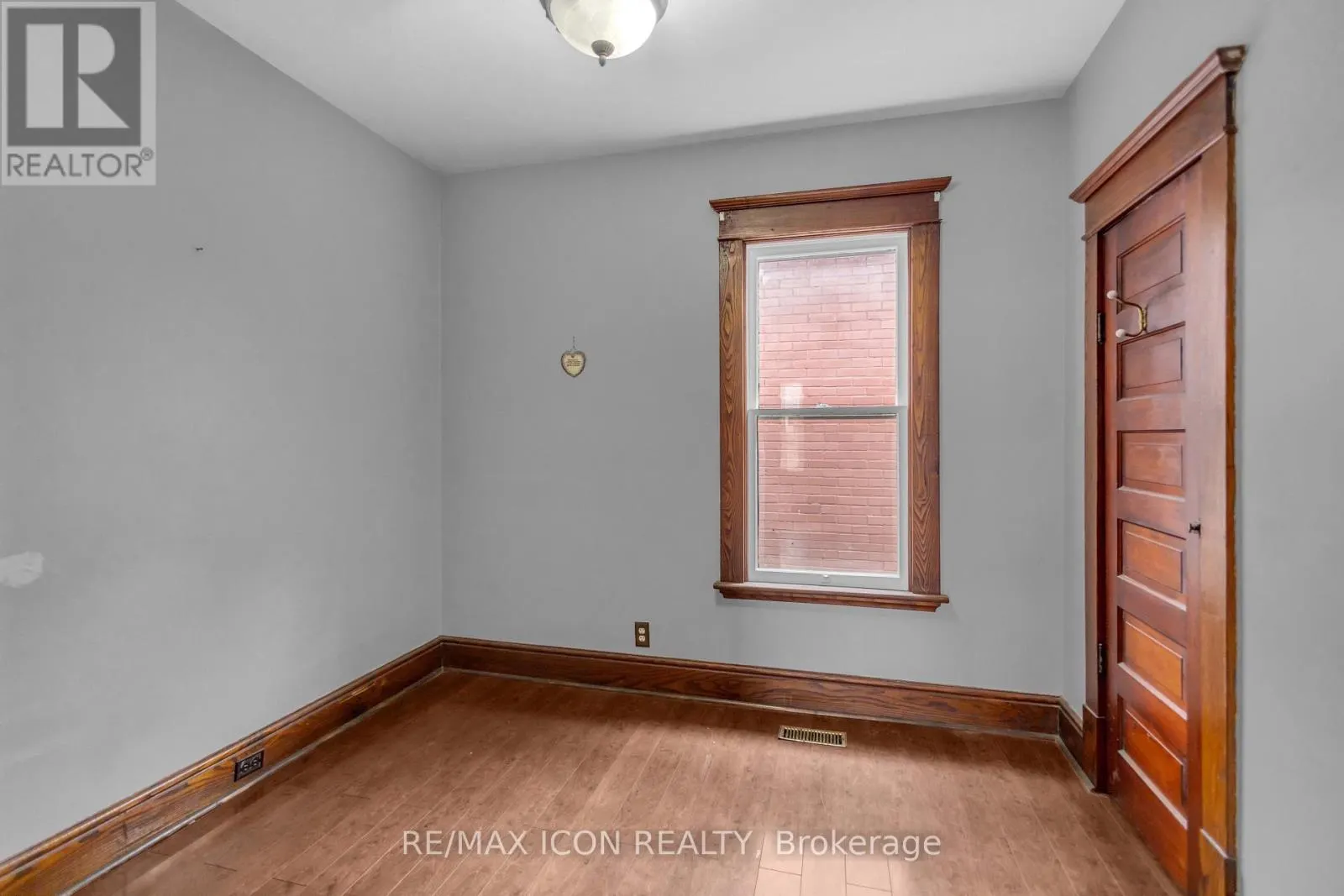 49 MINTERN AVENUE