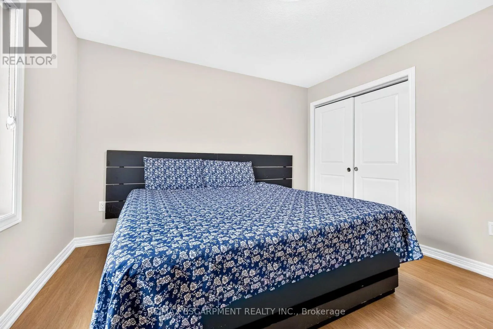 84 - 6 CHESTNUT DRIVE