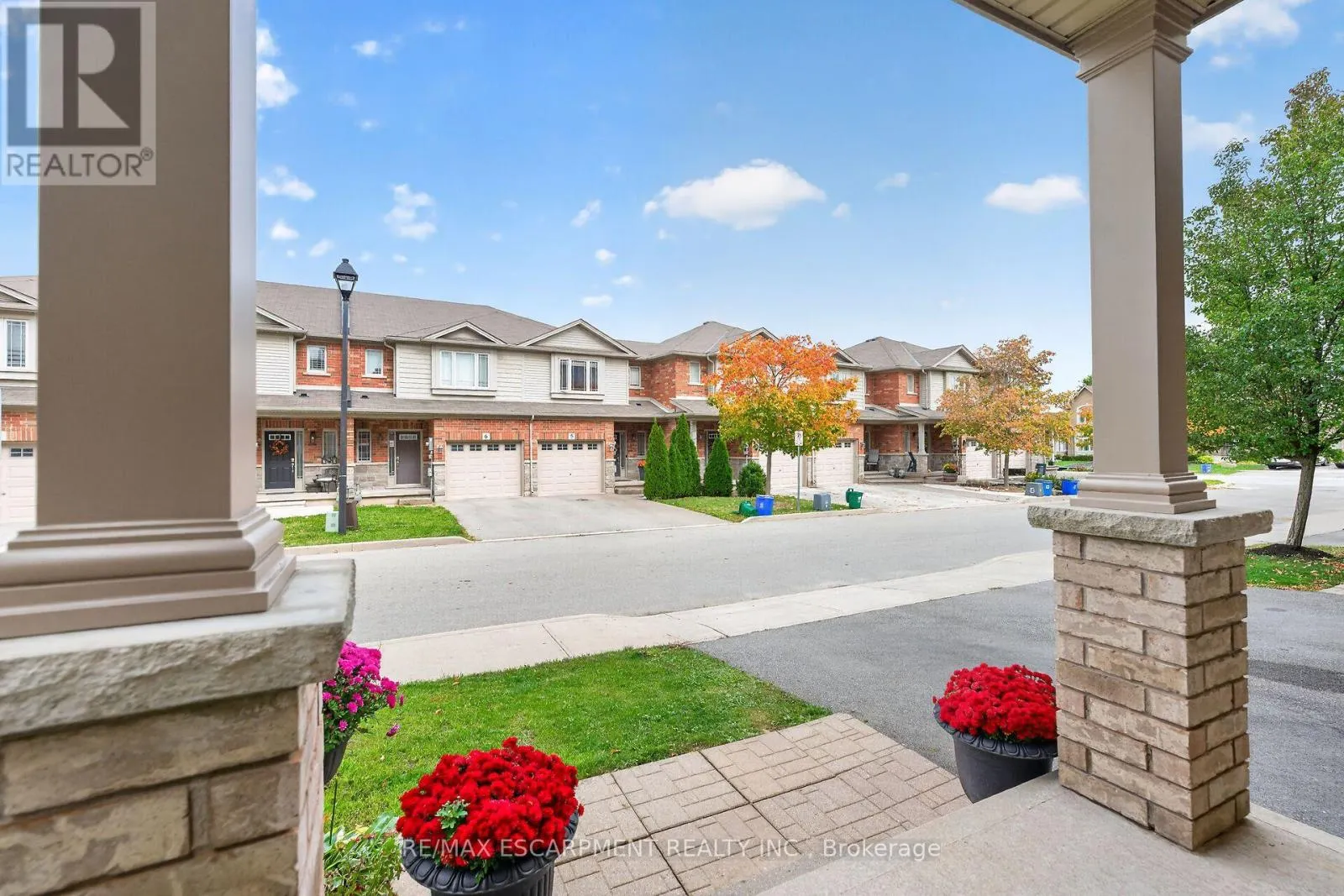 84 - 6 CHESTNUT DRIVE