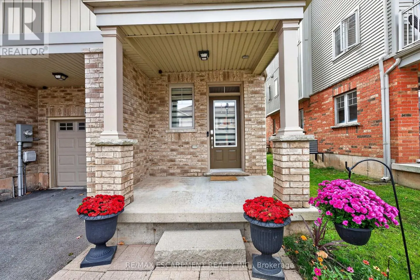 84 - 6 CHESTNUT DRIVE