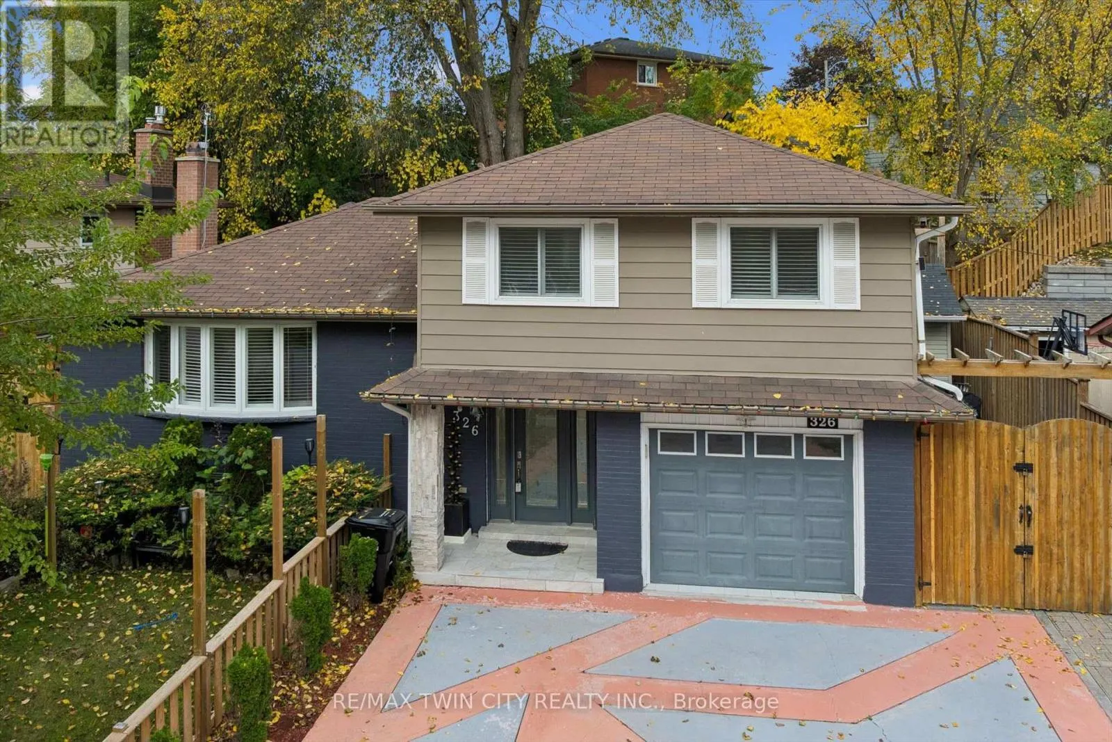 326 MANCHESTER ROAD