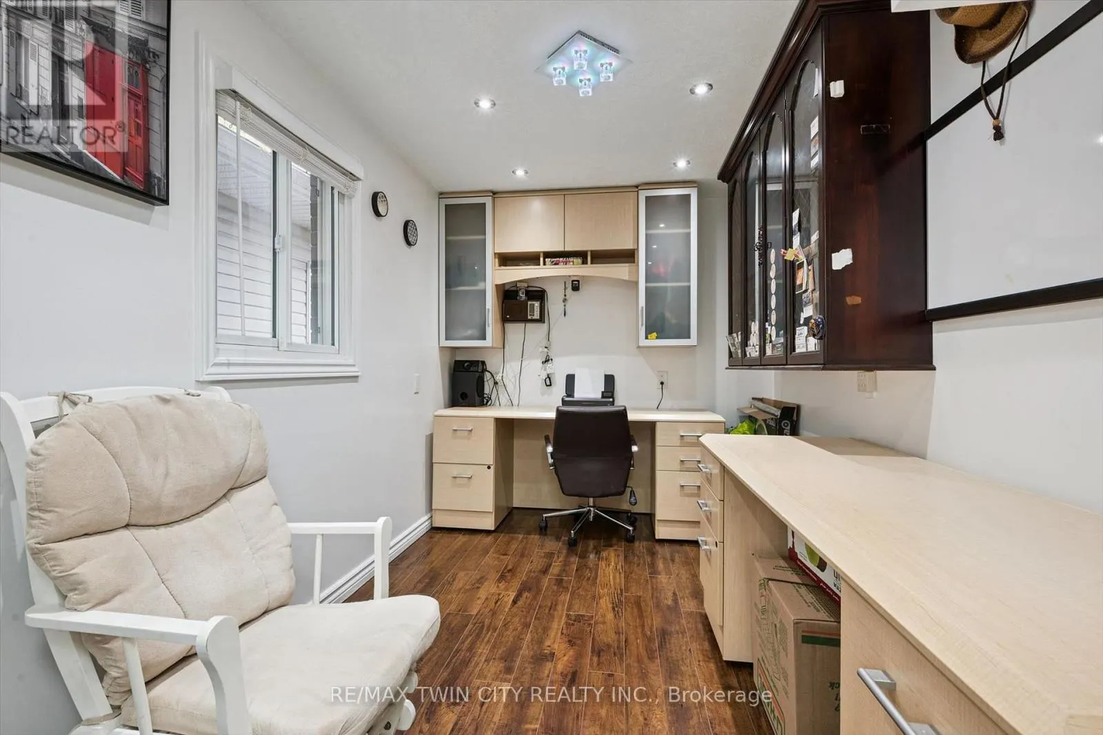 326 MANCHESTER ROAD