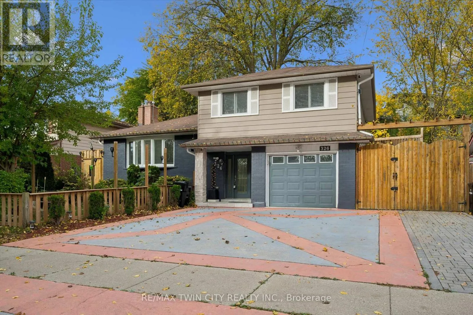 326 MANCHESTER ROAD