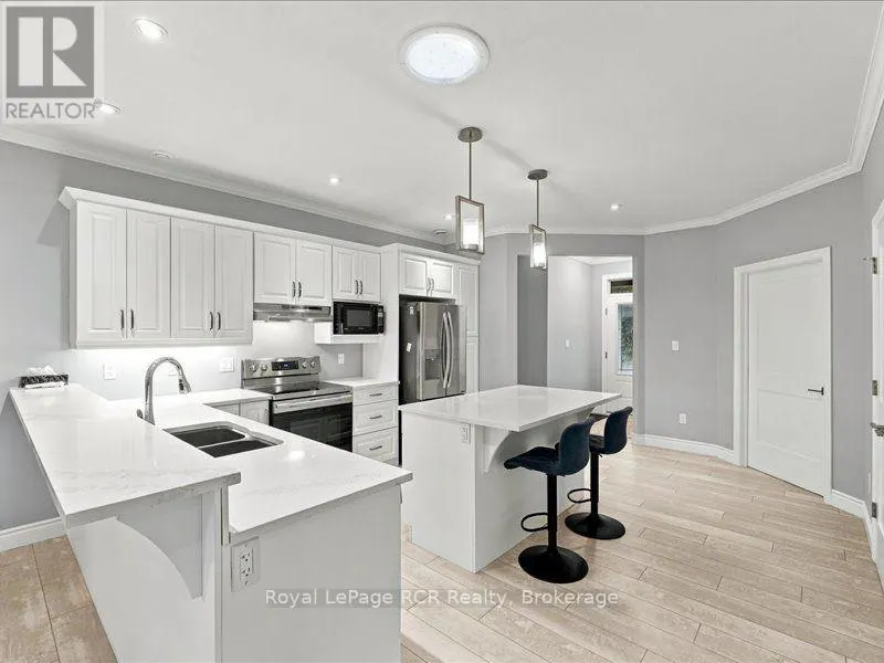 5 - 410 RIDGE ROAD #5