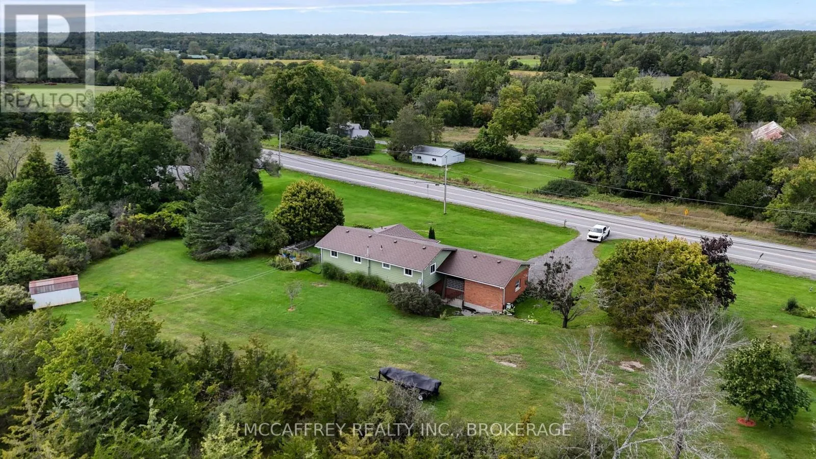 2572 COUNTY RD 1 E